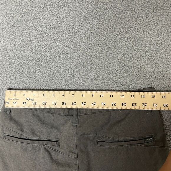 Volcom 31 Shorts Dark Charcoal Gray Flat Front Cotton Stretch EUC Mens - Picture 7 of 8